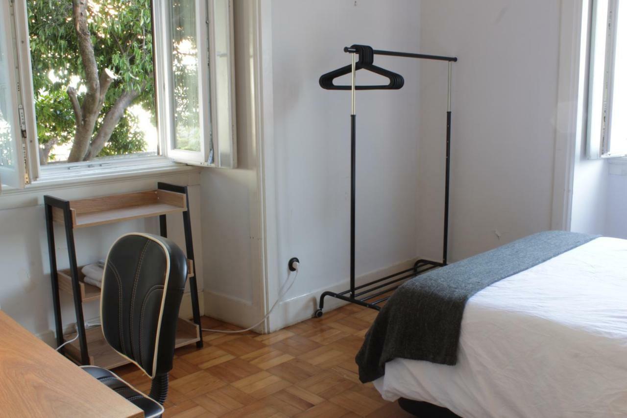 Coimbra Erasmus House - Guest House Bagian luar foto